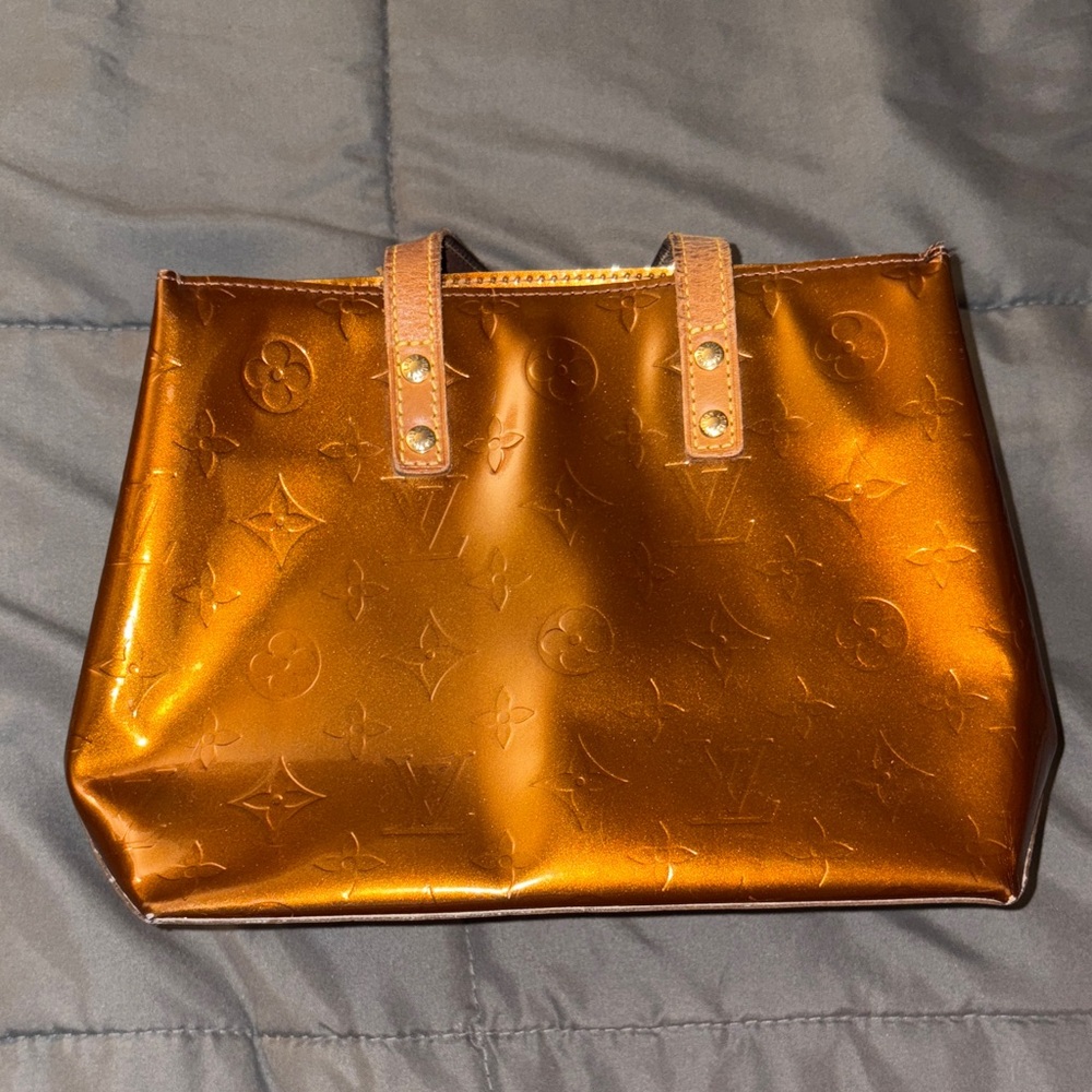 🤎 Louis Vuitton Bronze Vernis Reade PM Tote Bag